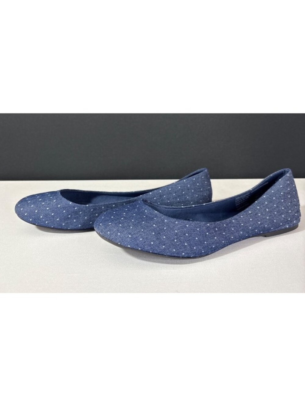 Blue Polka Dot Womens Flat Shoes Size 8.5 Slip-On Casual Ballerina Ballet Flats - Picture 3 of 8